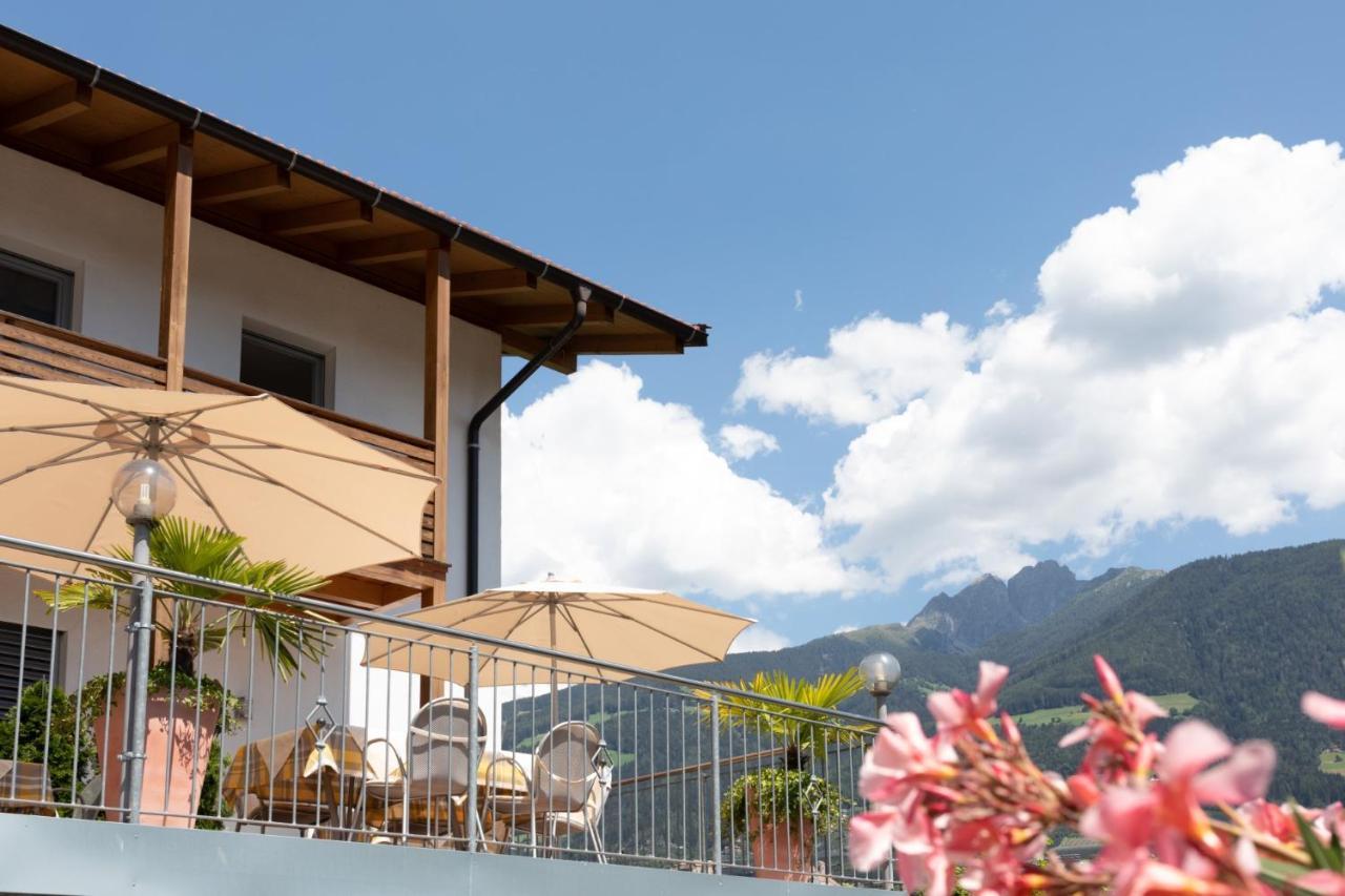 Garni Pircher Dorf Tirol Exterior foto